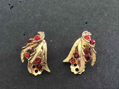 Vintage Clip on Earrings