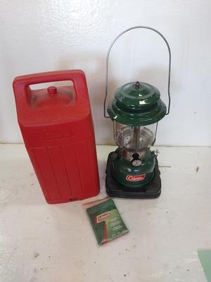 COLEMEN LANTERN IN CARRY CASE