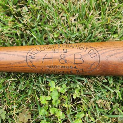 Vintage Hillerich & Bradsby H & B Baseball Bat No. 9 Leader Babe Ruth Model 35"