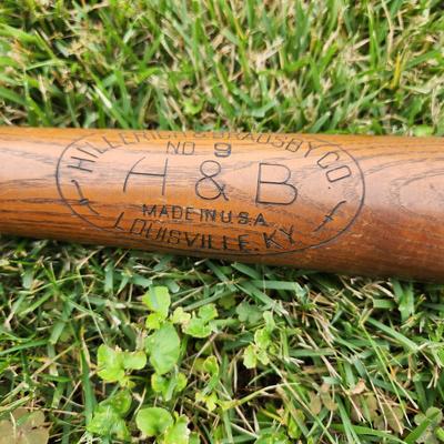 Vintage Hillerich & Bradsby H & B Baseball Bat No. 9 Leader Babe Ruth Model 35"