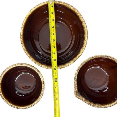 Sale Photo Thumbnail #940: Hull Pottery USA Brown 3 Serving/ Mixing Bowls 
"HP & Co." "Oven Proof"
Approx. 7", 8", and 10"
no chips noticed