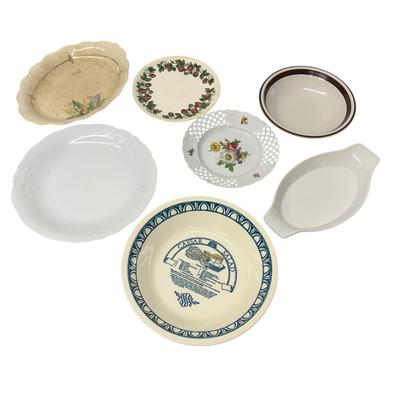 Sale Photo Thumbnail #951: Lot of 7 Misc. Bowls, Plates and Platters- brands shown in photos on bases, all good to very good condition