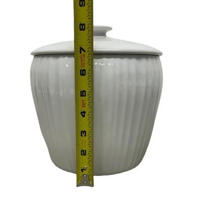 Sale Photo Thumbnail #967: 2 Matching Corning White Jars with Lids- no chips - 6' and 8" tall with lids on