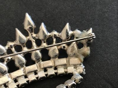 Vintage David Crown Brooch