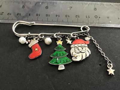 Holiday pin