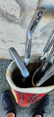 Small Vintage Golf Bag With Clubs