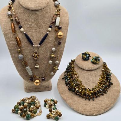 Sale Photo Thumbnail #988