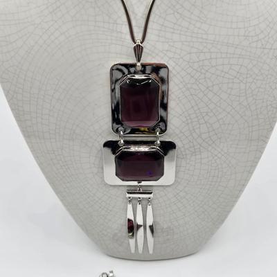 Sale Photo Thumbnail #990