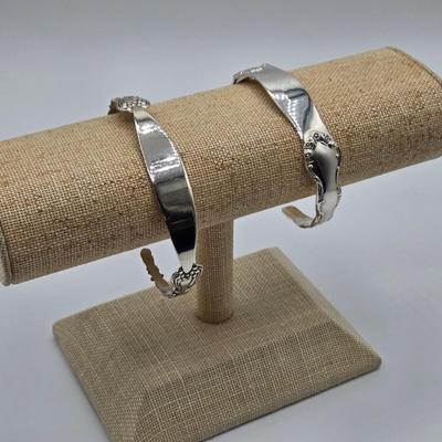 LOT 95: Sterling Silver Cuff Bracelets / 28.9 Grams