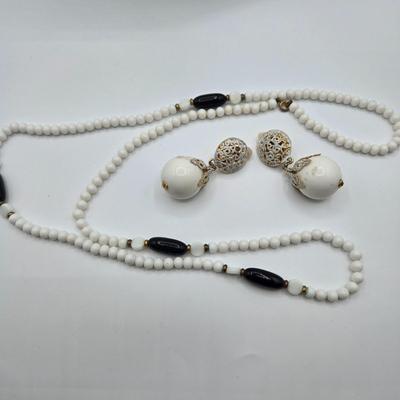LOT Variety of Vintage Jewelry Including Beaded Necklaces, Clip Earrings, and More