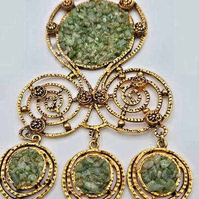 LOT 105: Multiple Vintage Necklaces