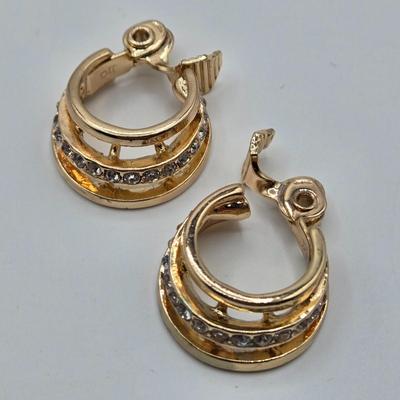 LOT 107: Vintage Clip on Earrings Including Trifari and More