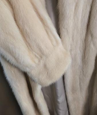 Sale Photo Thumbnail #628