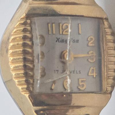 LOT 135: Multiple Vintage Watches