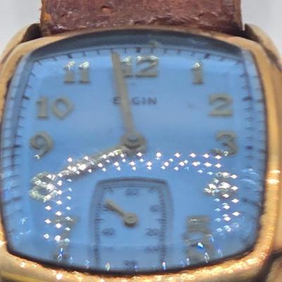 LOT 135: Multiple Vintage Watches