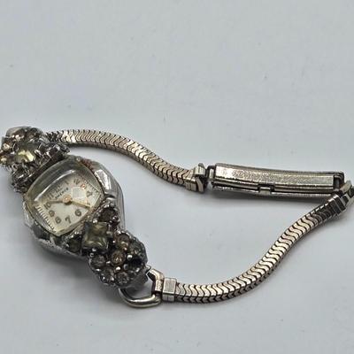 LOT 135: Multiple Vintage Watches
