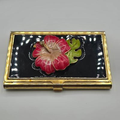 LOT 147: Fun Chunky Necklaces, Hair Accessories, Wallets, and More