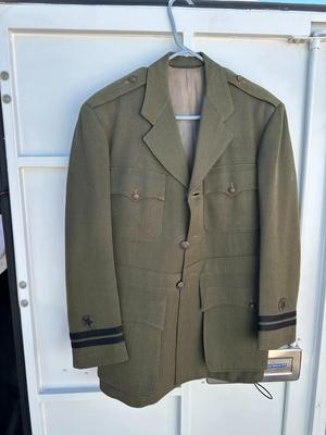 VINTAGE U.S. NAVY OFFICERS AVIATION GREEN JACKET