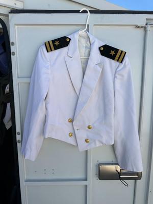 US NAVY OFFICERS DINNER DRESS WHITE
