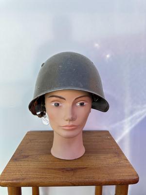 1968 SWITZERLAND MODEL MILITARY HELMET