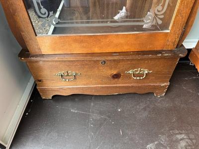 WOODEN GUN CABINET WITH BOTTOM DRAWER