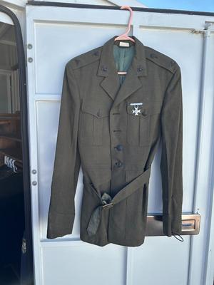 VINTAGE UNITED STATED MARINE CORPS SERVICE “ALPHA” COAT