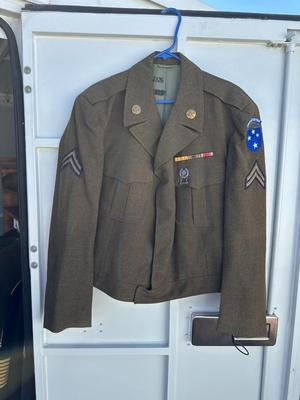 VINTAGE U.S. ARMY “IKE” JACKET WITH PATCHES AND RIBBON RACK