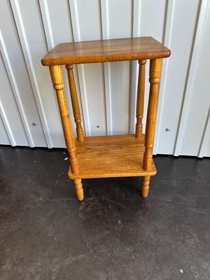 WALL MIRROR AND A 2 TIER STAND