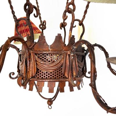 Sale Photo Thumbnail #1617: Stunning Chandelier !
Large hot air balloon style chandelier. Measures: 60" high x 28" diameter