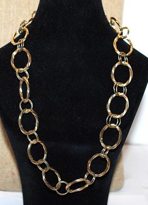 Gold Colored Twisted Ovals & Circles NECKLACE with a Lobster Clasp 17" L