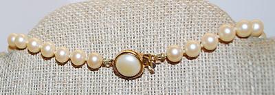Vintage Off-White Faux PEARL NECKLACE with Unique Large Pearl Snap Clasp 18" L