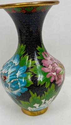 Vintage Chinese Cloisonne Enamel Vase w/ Spider Mums Lotus flowers