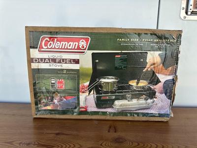 COLEMAN FAMILY SIZE 2-BURNER STOVE