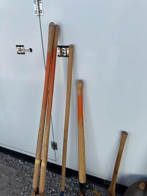 SNOW SHOVEL AND YARD TOOLS