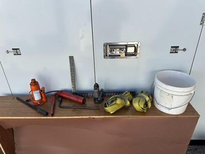 RATCHET STRAPS, BOTTLE JACKS AND MORE