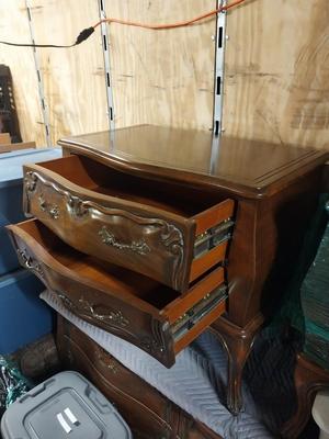 VERY NICE WOODEN NIGHTSTAND/ENDTABLE WITH TWO DRAWERS