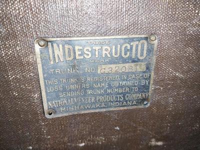 VINTAGE INDESTRUCTO NUMBERED TRUNK