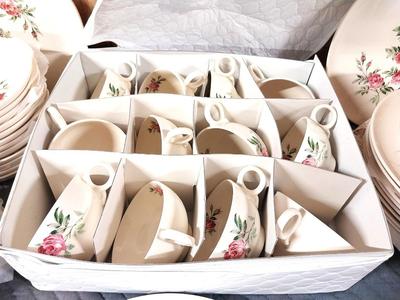 BEAUTIFUL CHINA SET "BALLERINA"