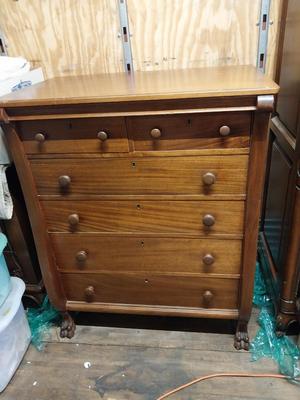 VINTAGE WOODEN SIX DRAWERCHEST OF DRAWER