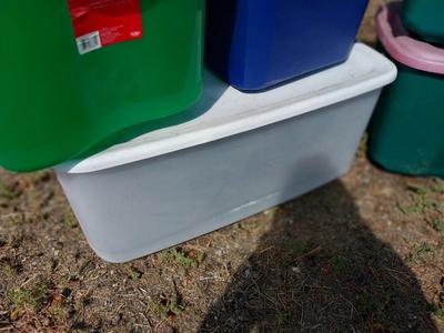 FIVE STORAGE TOTES