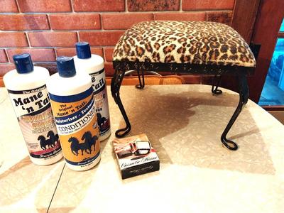 METAL STOOL-MANE AND TAIL PRODUCTS-COSMETIC MIRROR