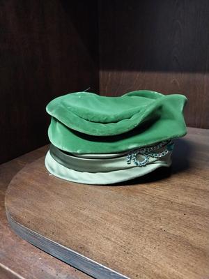 LADIES VINTAGE HATS