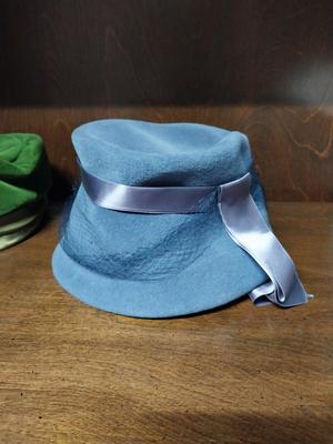 LADIES VINTAGE HATS