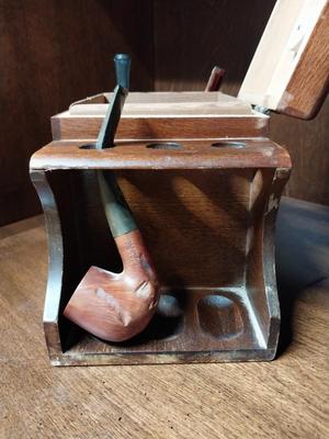 VINTAGE WOODEN HUMIDOR