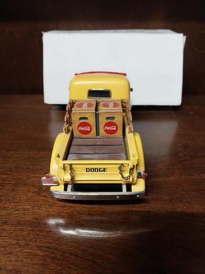 COLLECTABLE COKE A COLA TRUCK