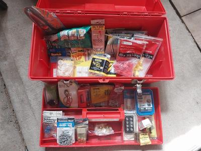 CARRY TOOLBOX WITH HARDWARE