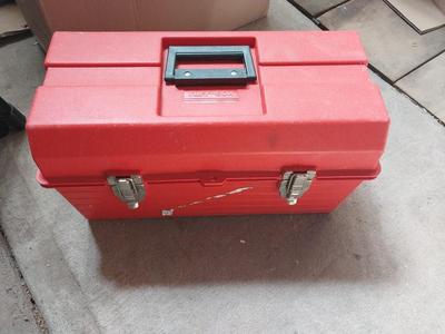 CARRY TOOLBOX WITH HARDWARE