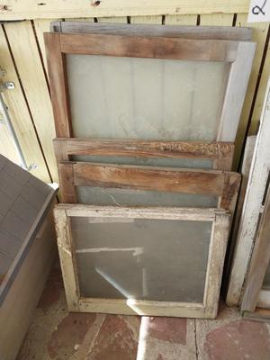 OLD WINDOWS FOR THE CREATIVE SIDE