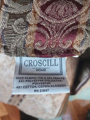 CROSCHIL MATCHING COMFORTER-SHAMS-BED PILLOWS AND BEDSKIRT