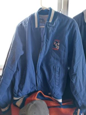 SPORT ITEMS AND TEAMS